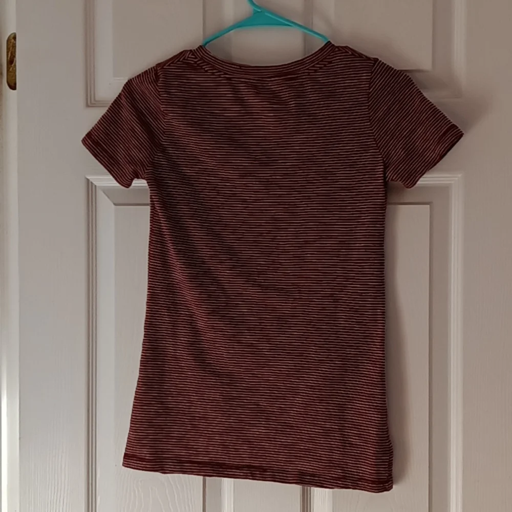 Mossimo top - Picture 2 of 3